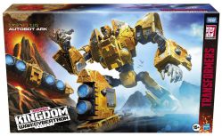 Figurka TransformersTitan WFC-K30 Autobot Ark 48cm Generations War for Cybertron: Kingdom